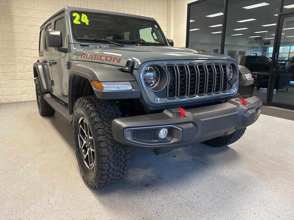 Used 2024 Jeep Wrangler Rubicon w/ Convenience Group image 2