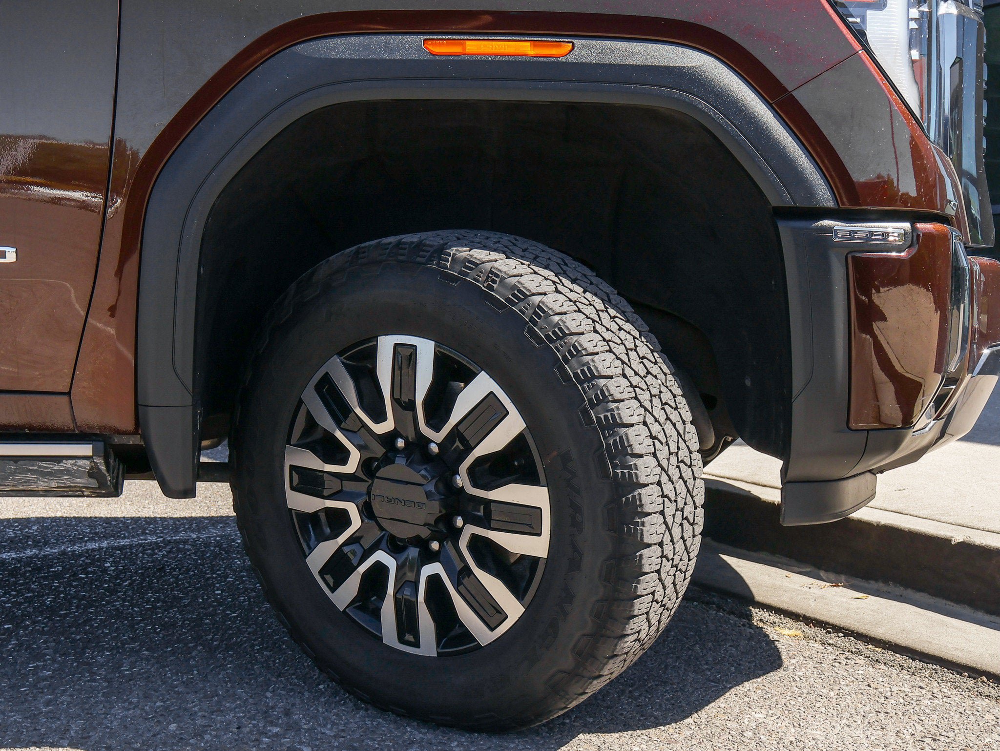 Used 2024 GMC Sierra 3500 Denali Ultimate AWD/4WD image 13