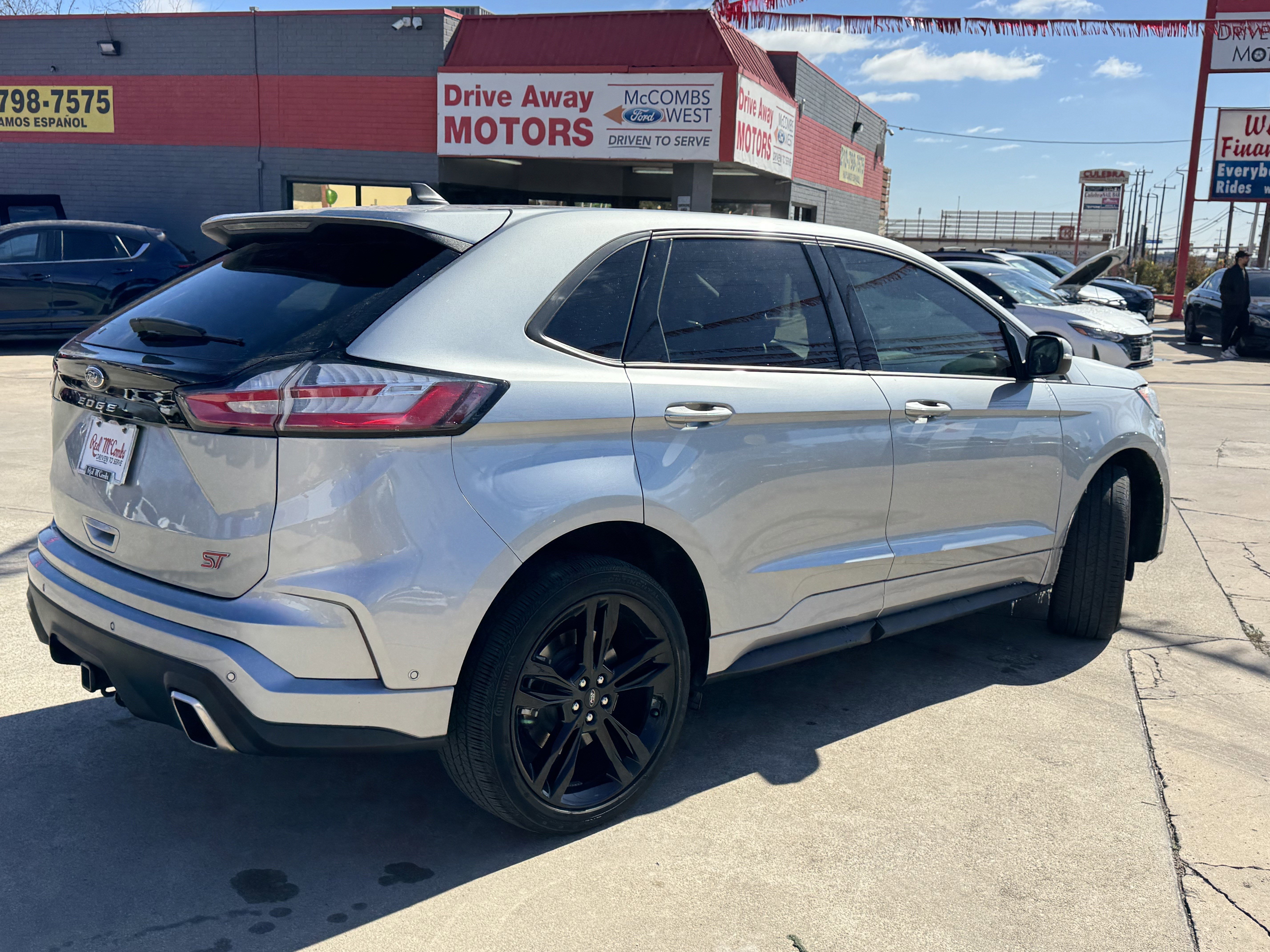 Certified 2024 Ford Edge ST w/ Equipment Group 401A image 4