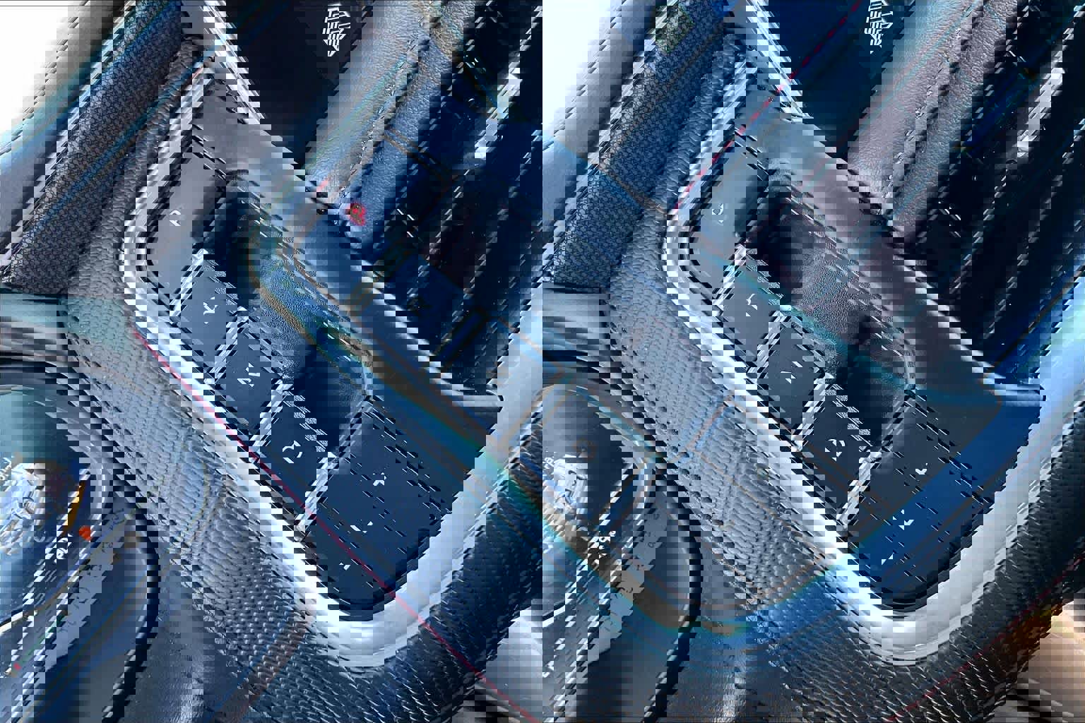 Used 2024 Chevrolet Suburban RST image 16