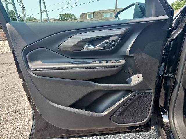 Used 2023 GMC Terrain SLE w/ Driver Convenience Package FWD image 25
