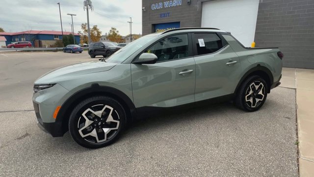 Used 2022 Hyundai Santa Cruz Limited AWD/4WD image 5