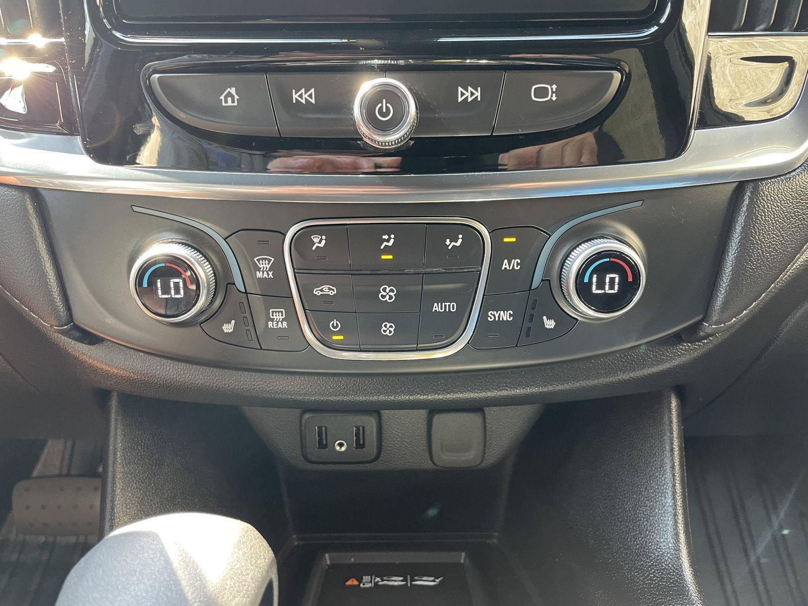 Used 2023 Chevrolet Traverse LT w/ Midnight/Sport Edition AWD/4WD image 27