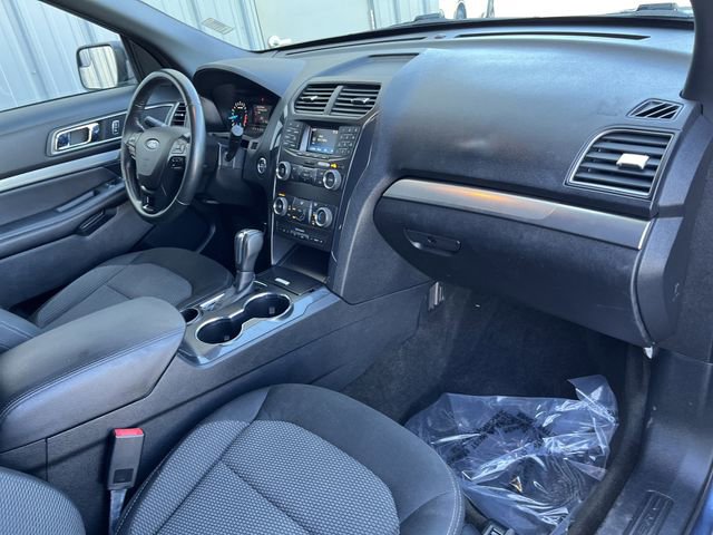 Certified 2018 Ford Explorer XLT image 35