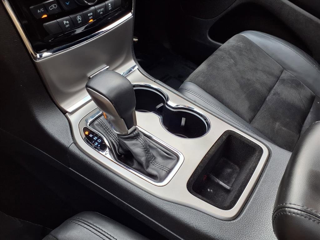 Used 2020 Jeep Grand Cherokee Altitude image 22