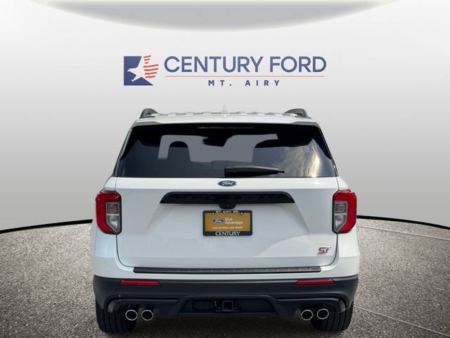 Certified 2023 Ford Explorer ST w/ Equipment Group 401A AWD/4WD image 3