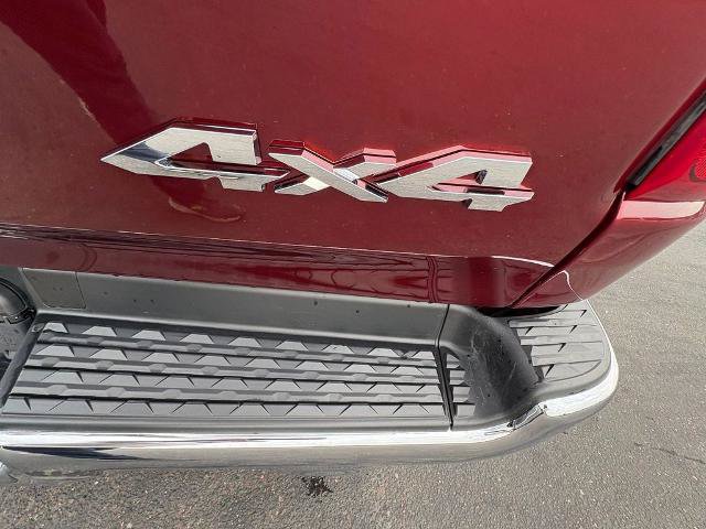 Used 2019 RAM 1500 Laramie AWD/4WD image 10