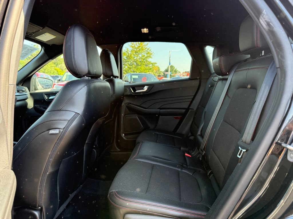 Certified 2023 Ford Escape ST-Line Select w/ Tech Pack #2 image 10