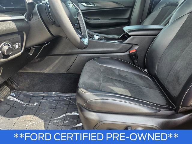 Used 2025 Jeep Grand Cherokee L Altitude RWD image 32