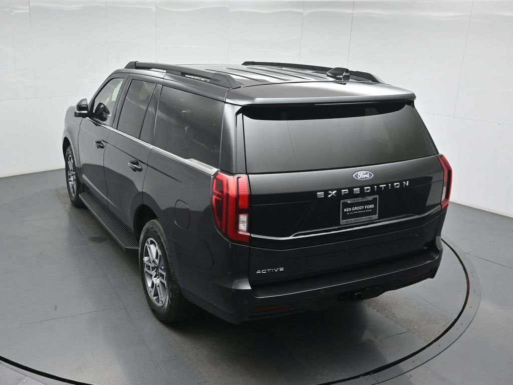 Certified 2025 Ford Expedition Active AWD/4WD image 42
