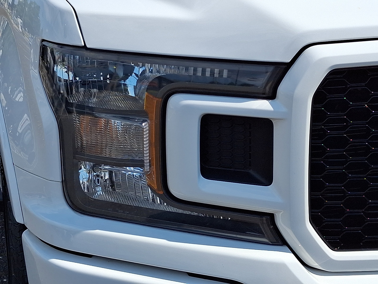 Certified 2020 Ford F150 XLT w/ Equipment Group 302A Luxury AWD/4WD image 9