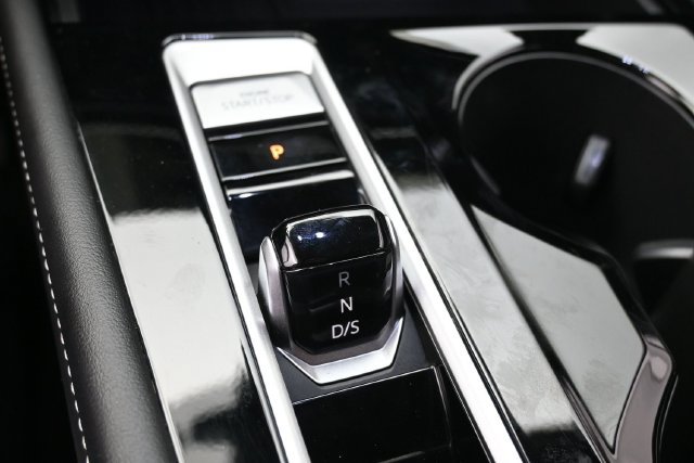 Used 2025 Volkswagen Atlas SE FWD image 23