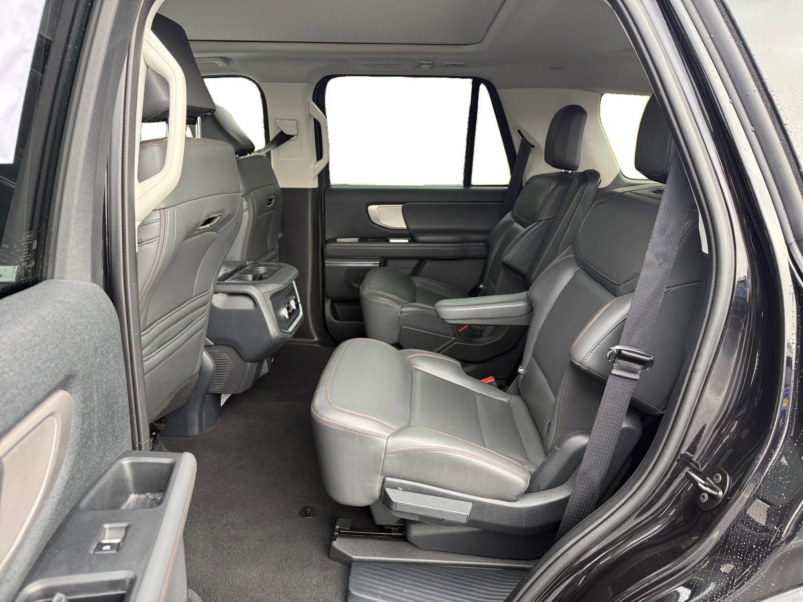 Certified 2025 Ford Expedition Active AWD/4WD image 16