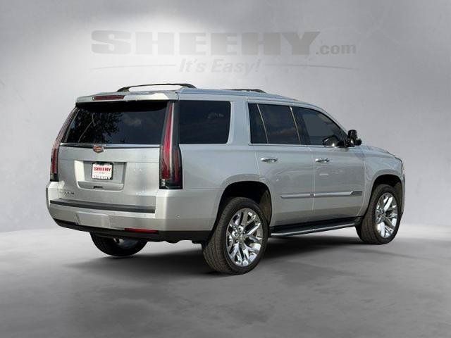Used 2017 Cadillac Escalade Luxury AWD/4WD image 13