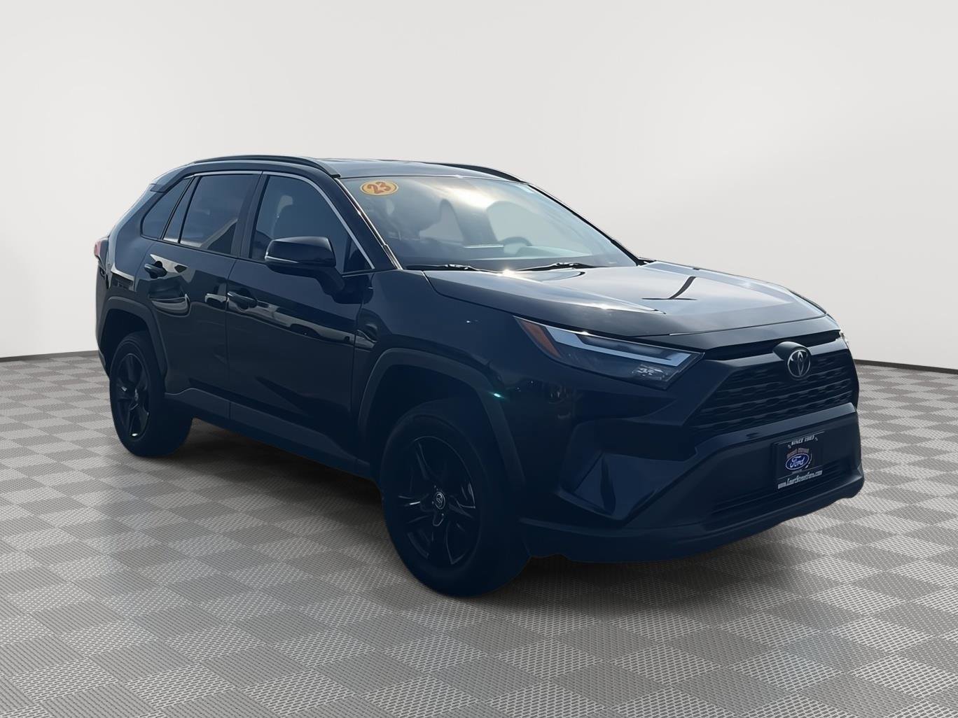 Used 2023 Toyota RAV4 XLE image 7
