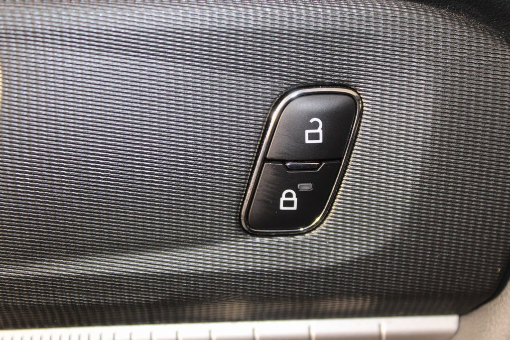 Certified 2025 Ford Explorer ST-Line w/ ST-Line Street Pack image 22