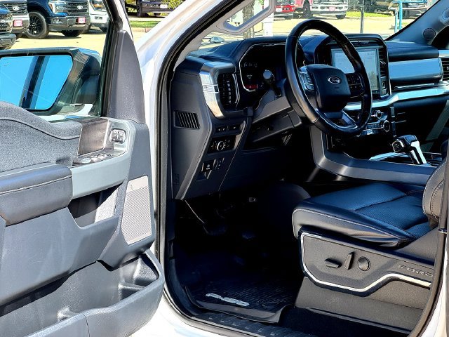 Certified 2023 Ford F150 Lariat w/ Trailer Tow Package AWD/4WD image 9