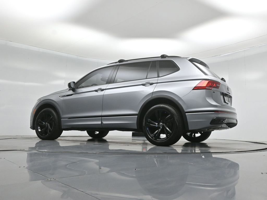 Used 2023 Volkswagen Tiguan SE R-Line FWD image 21