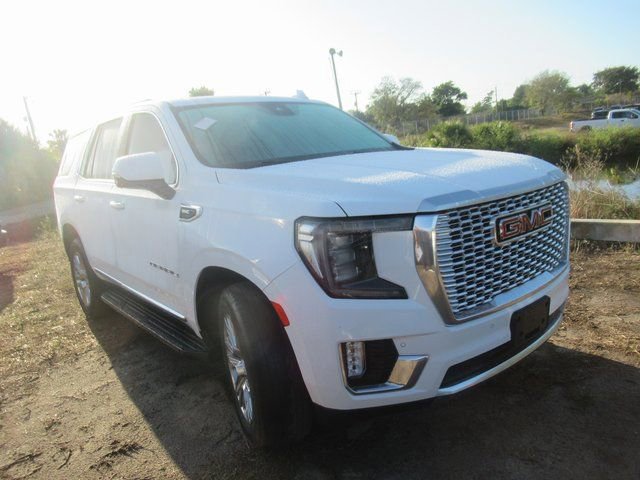 Used 2023 GMC Yukon Denali image 3