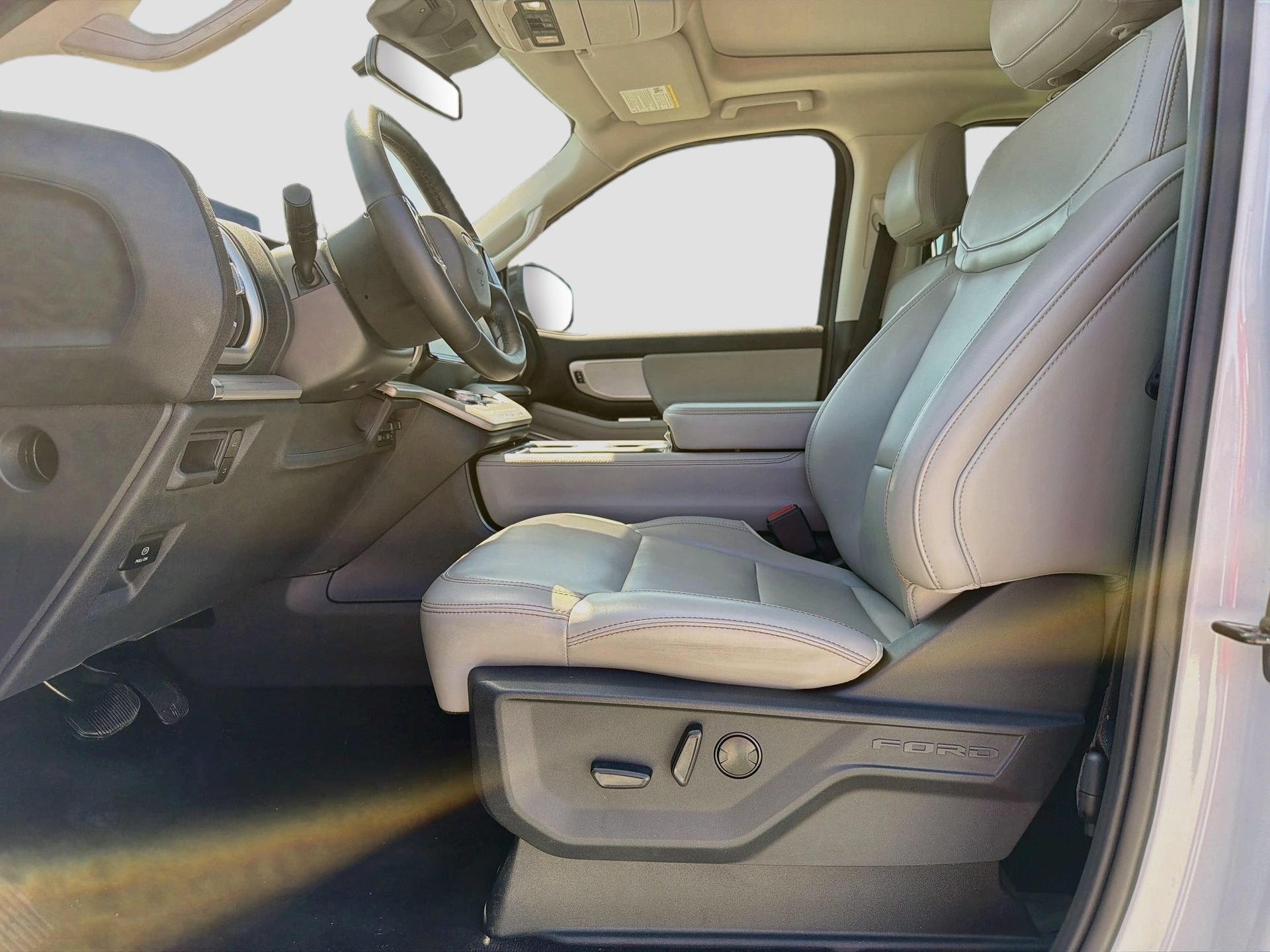 Certified 2025 Ford Expedition Active RWD image 22