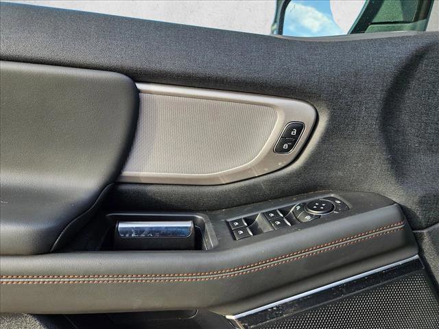 Certified 2025 Ford Expedition Active image 9