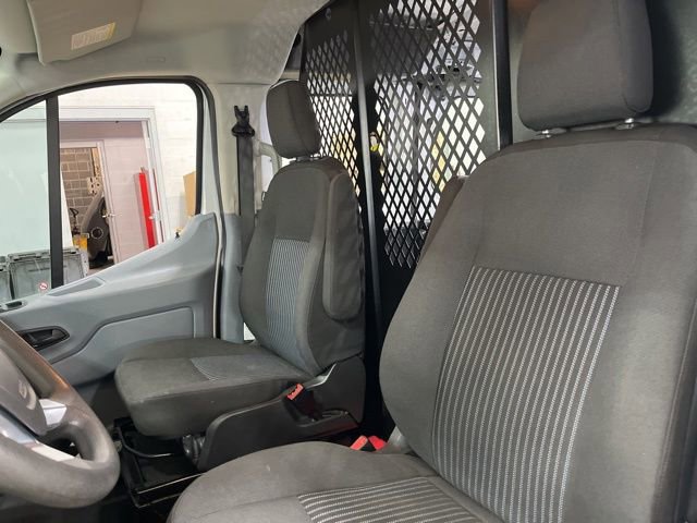 Certified 2019 Ford Transit 250 130 Low Roof w/ Exterior Upgrade Package image 28