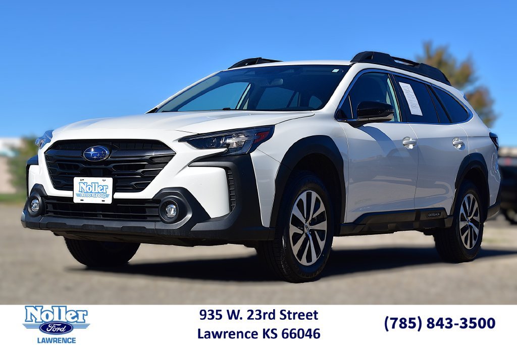Used 2024 Subaru Outback Premium AWD/4WD image 1