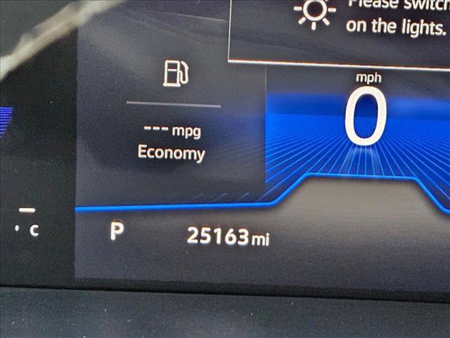 Used 2024 Volkswagen Tiguan SE FWD image 13