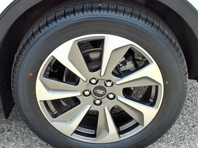 Certified 2023 Ford Escape Platinum w/ Premium Technology Package AWD/4WD image 25