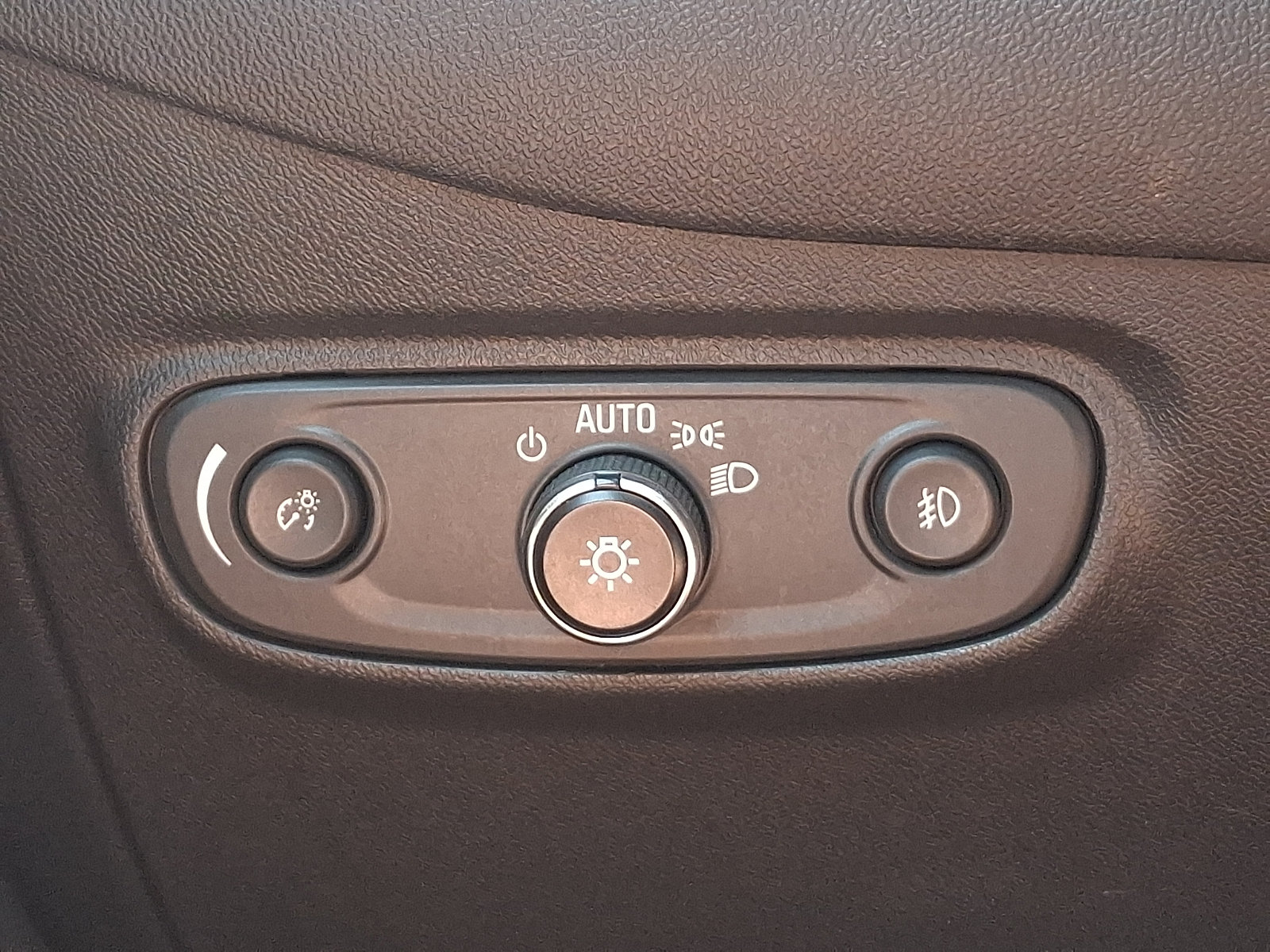 Used 2022 Chevrolet Equinox Premier AWD/4WD image 24
