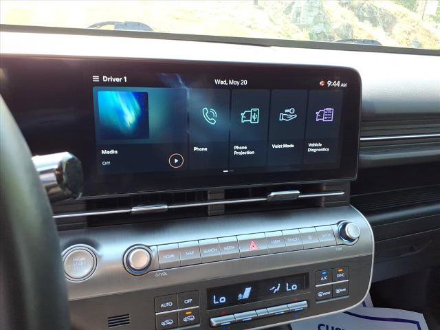 Used 2025 Hyundai Kona SEL FWD image 11