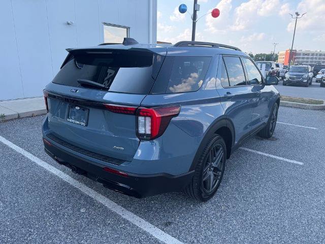 Certified 2025 Ford Explorer ST-Line w/ Premium Package AWD/4WD image 8