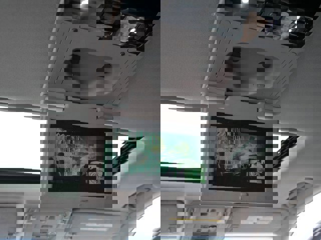 Used 2020 Chevrolet Suburban Premier image 23