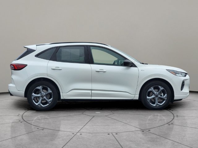 Certified 2024 Ford Escape ST-Line w/ Tech Pack #1 FWD image 13