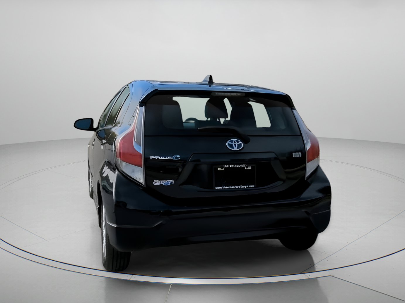 Used 2017 Toyota Prius C Two image 22