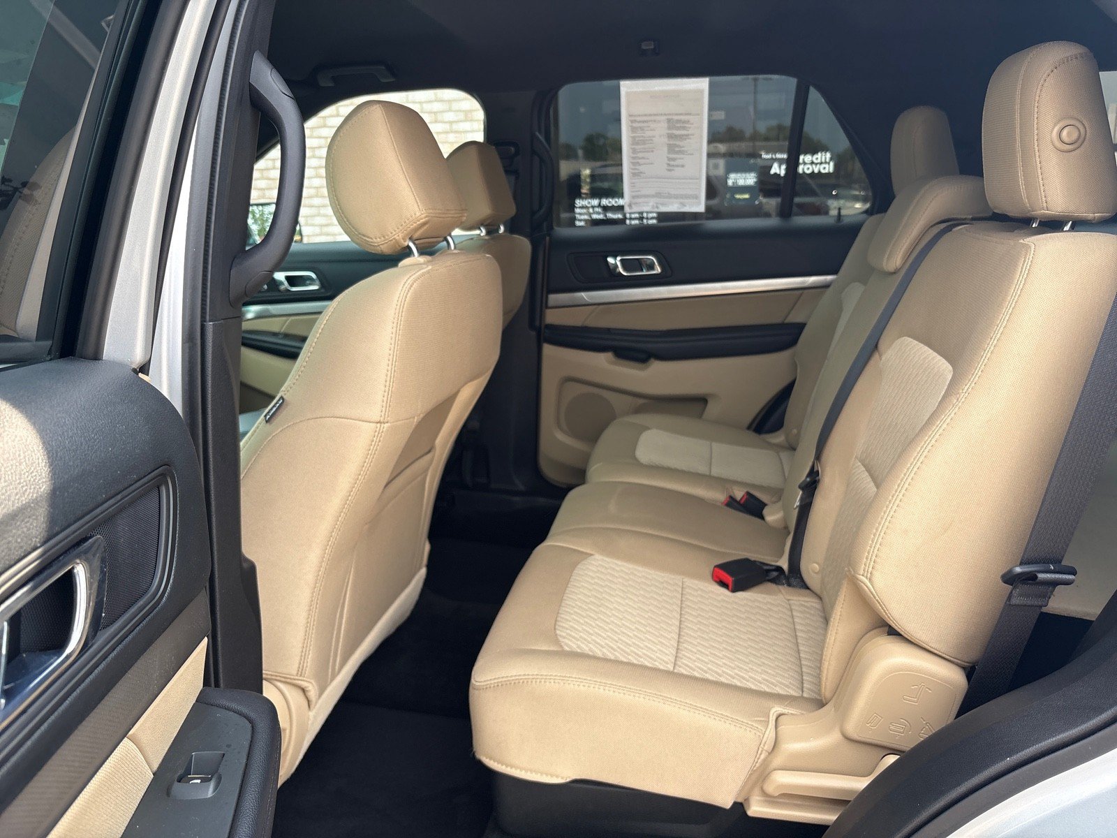 Certified 2017 Ford Explorer 4WD image 4