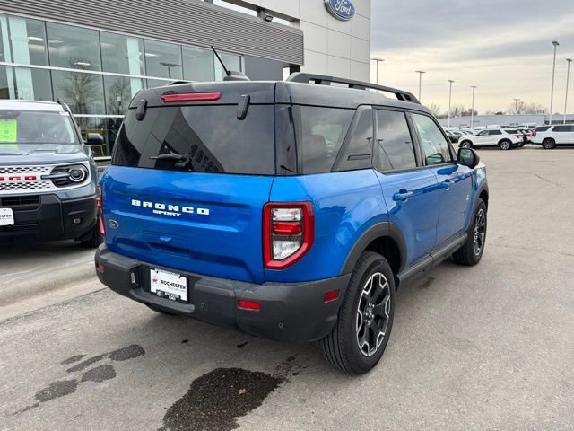 Certified 2025 Ford Bronco Sport Outer Banks w/ Outer Banks Tech Package+ AWD/4WD image 4