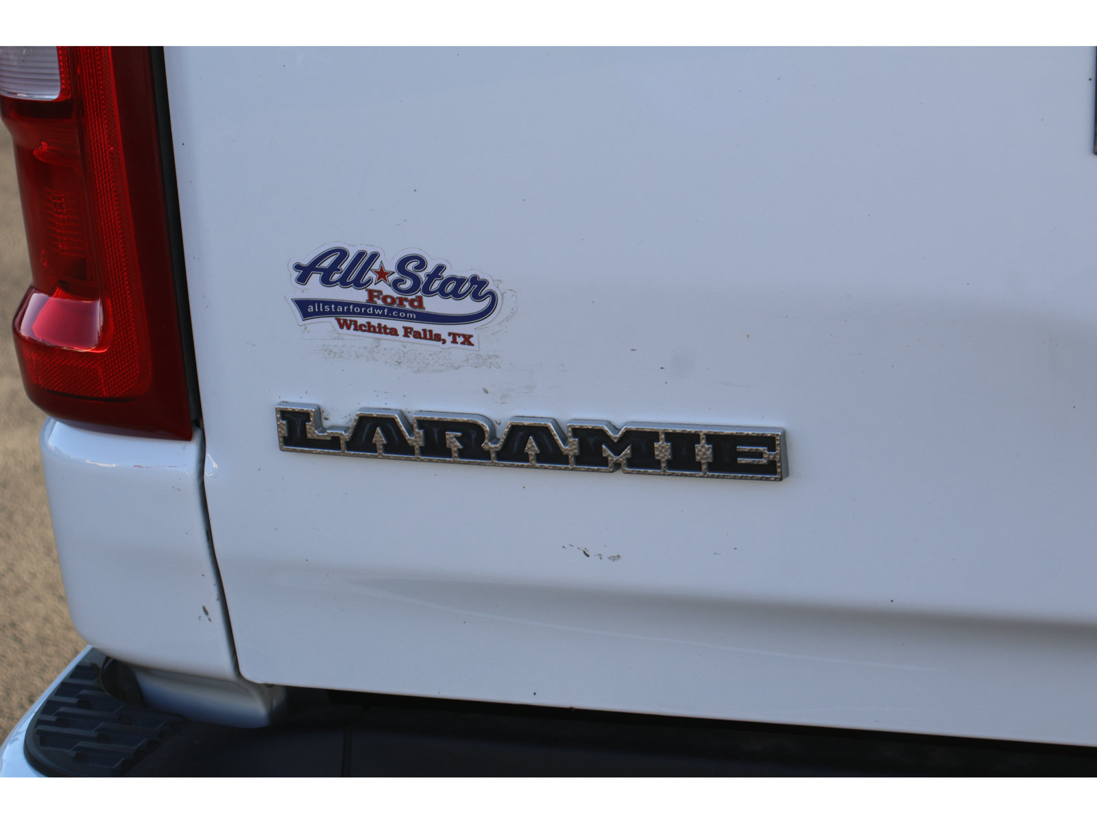 Used 2025 RAM 1500 Laramie w/ Sport Appearance Package AWD/4WD image 16