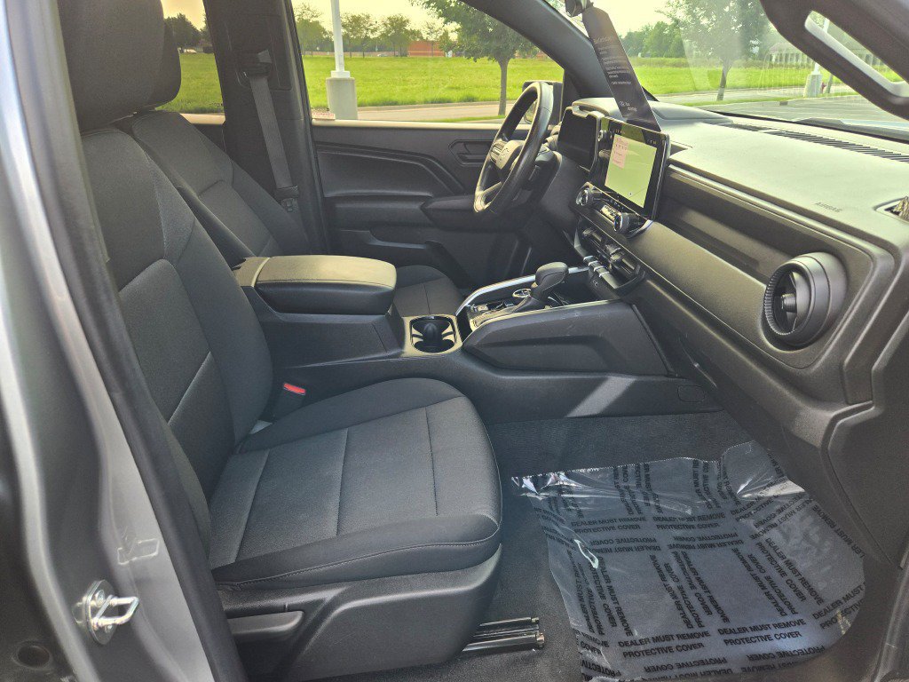 Used 2023 Chevrolet Colorado Trail Boss w/ Advanced Trailering Package AWD/4WD image 6
