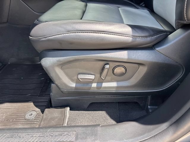 Certified 2023 Ford Explorer XLT w/ Equipment Group 202A AWD/4WD image 15