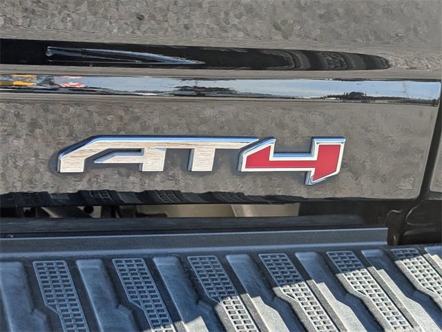 Used 2024 GMC Sierra 2500 AT4 w/ AT4 Premium Plus Package image 8