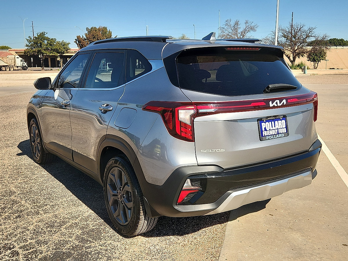 Used 2024 Kia Seltos S AWD/4WD image 3