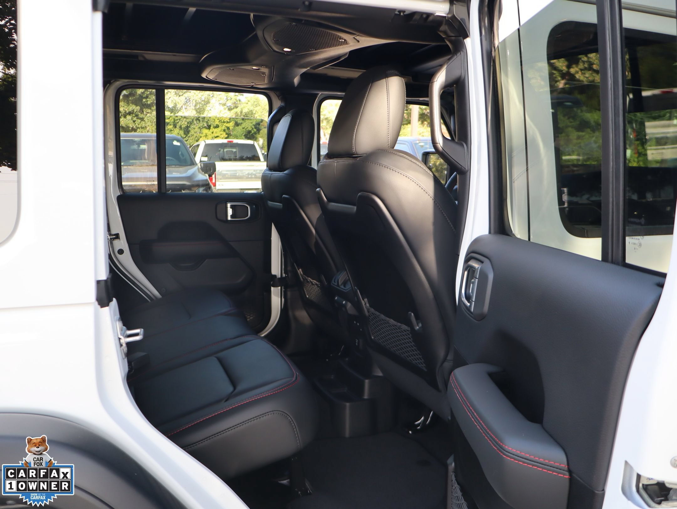 Used 2024 Jeep Wrangler Unlimited Rubicon w/ Convenience Group AWD/4WD image 29