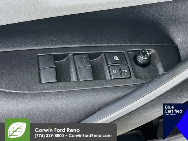 Used 2024 Toyota Corolla SE FWD image 21
