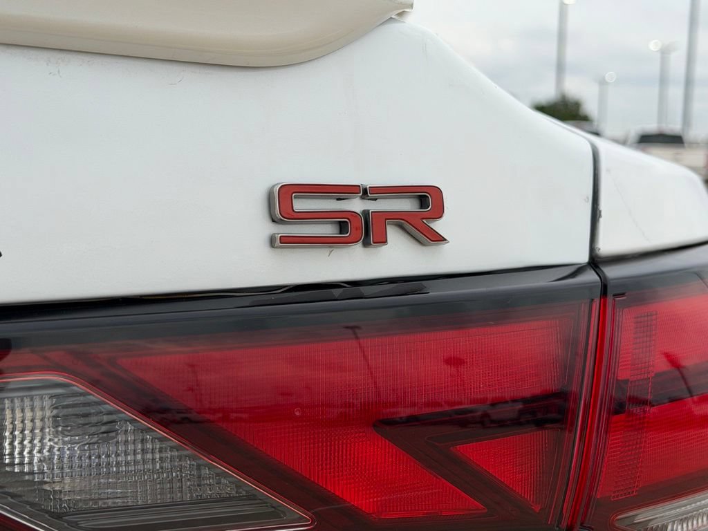 Used 2024 Nissan Sentra SR w/ Trunk Package FWD image 8