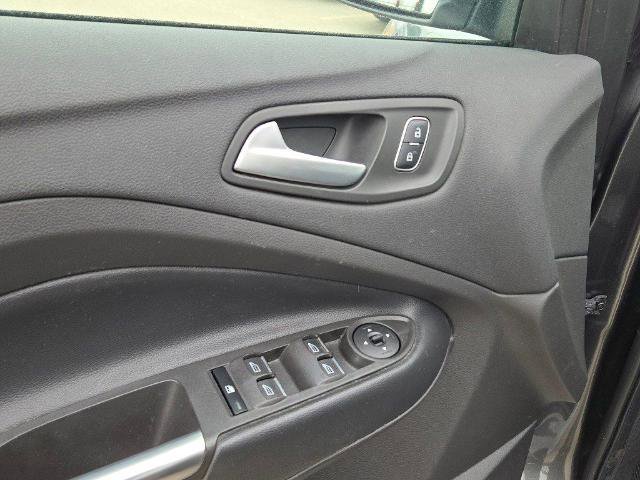 Certified 2019 Ford Escape SE image 19