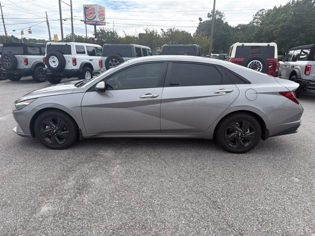 Used 2023 Hyundai Elantra SEL FWD image 4