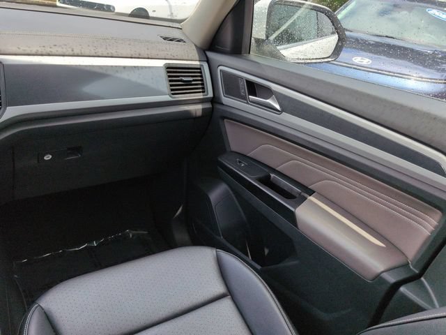 Used 2021 Volkswagen Atlas SE w/ Panoramic Sunroof Package FWD image 21