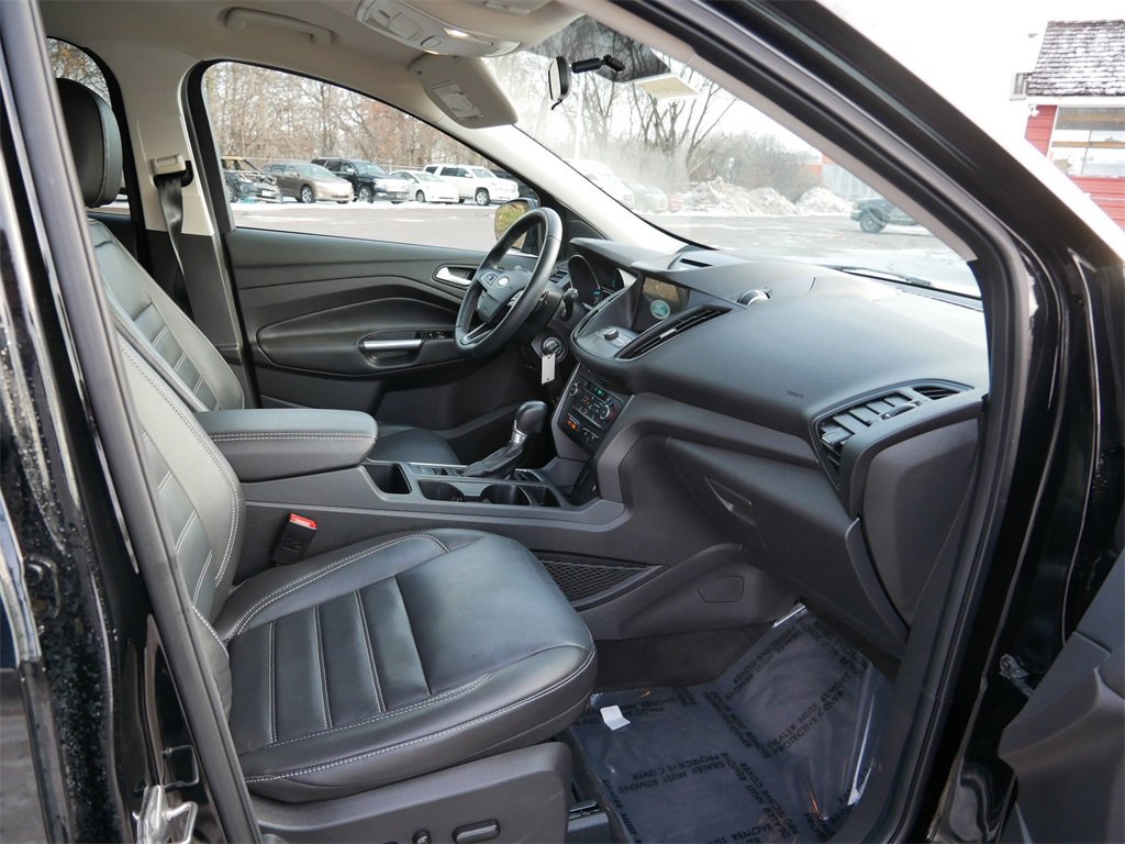 Certified 2017 Ford Escape SE w/ SE Leather Comfort Package image 8