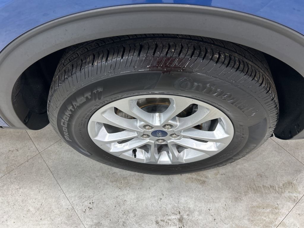 Certified 2022 Ford Escape SE w/ Cold Weather Package image 11